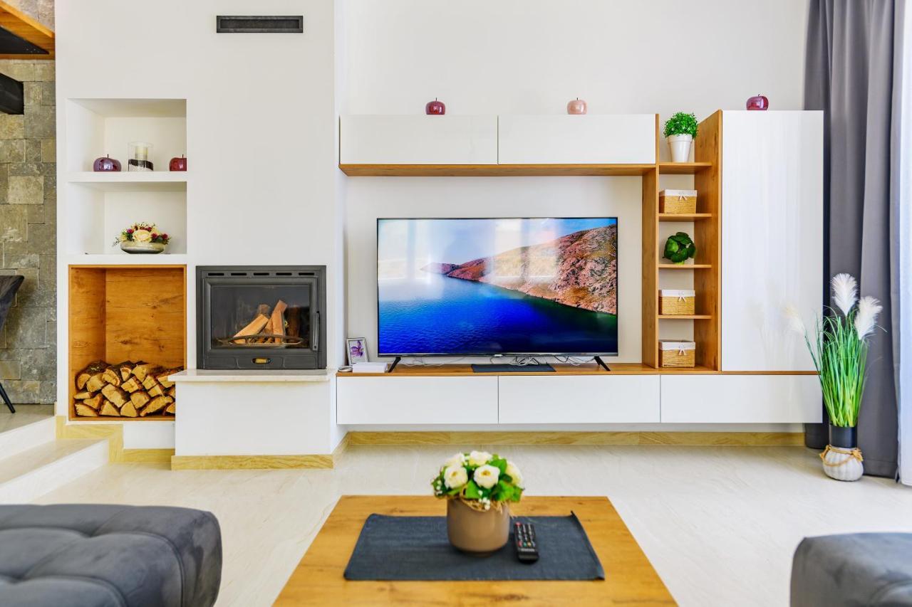Luxury Stone Villa With Pool - Brisevo Екстериор снимка