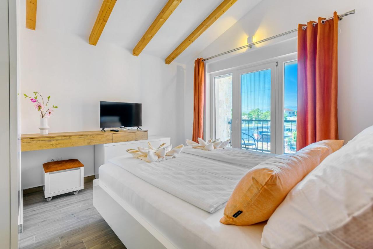 Luxury Stone Villa With Pool - Brisevo Екстериор снимка