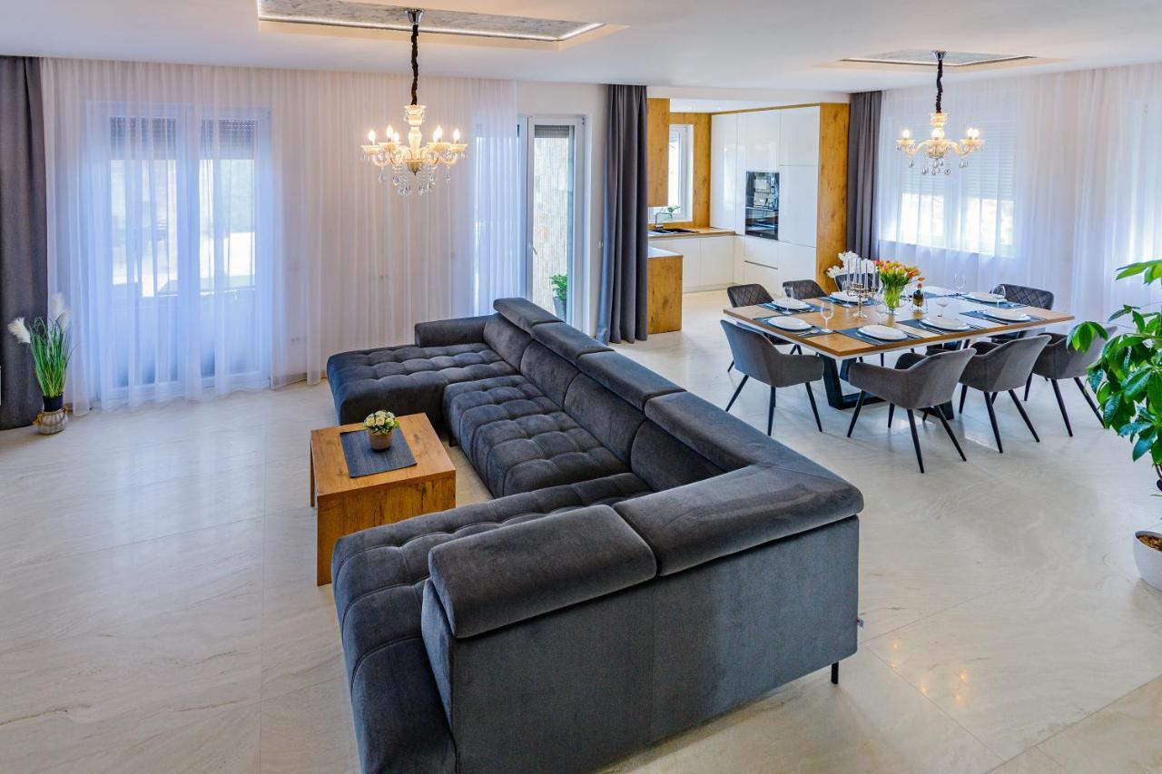 Luxury Stone Villa With Pool - Brisevo Екстериор снимка