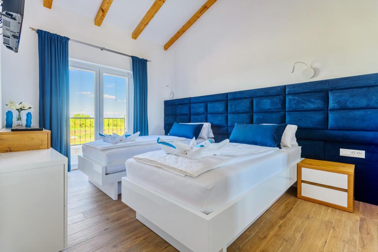 Luxury Stone Villa With Pool - Brisevo Екстериор снимка